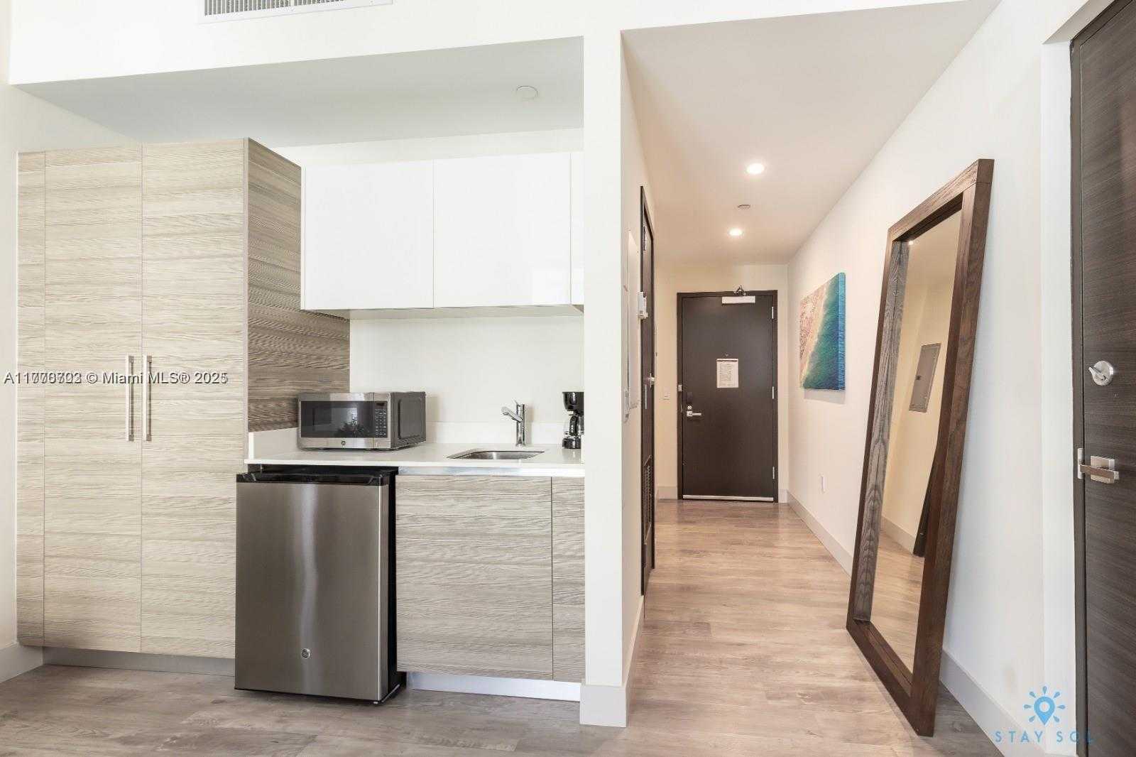 Small Image of 777 NORTH OCEAN DR #S509, Hollywood Number 5
