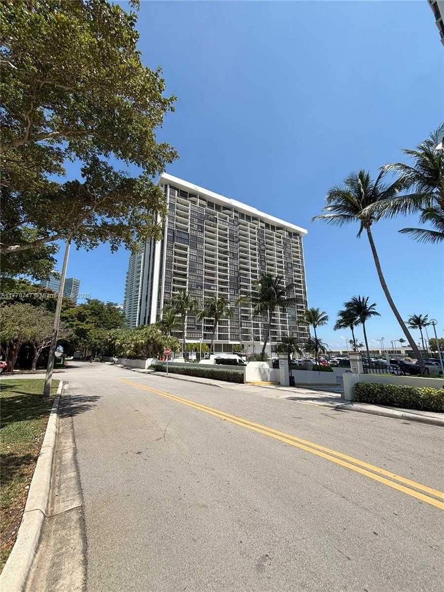 Small Image of 1901 BRICKELL AVE #B2310, Miami Number 2