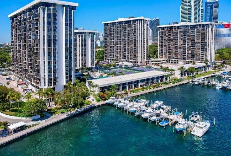 Small Image of 1901 BRICKELL AVE #B2310, Miami Number 7