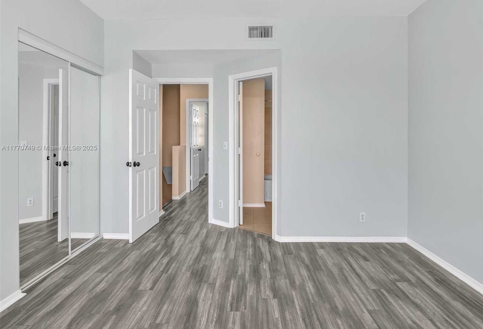 Small Image of 12 SIMONTON CIR #12, Weston Number 34