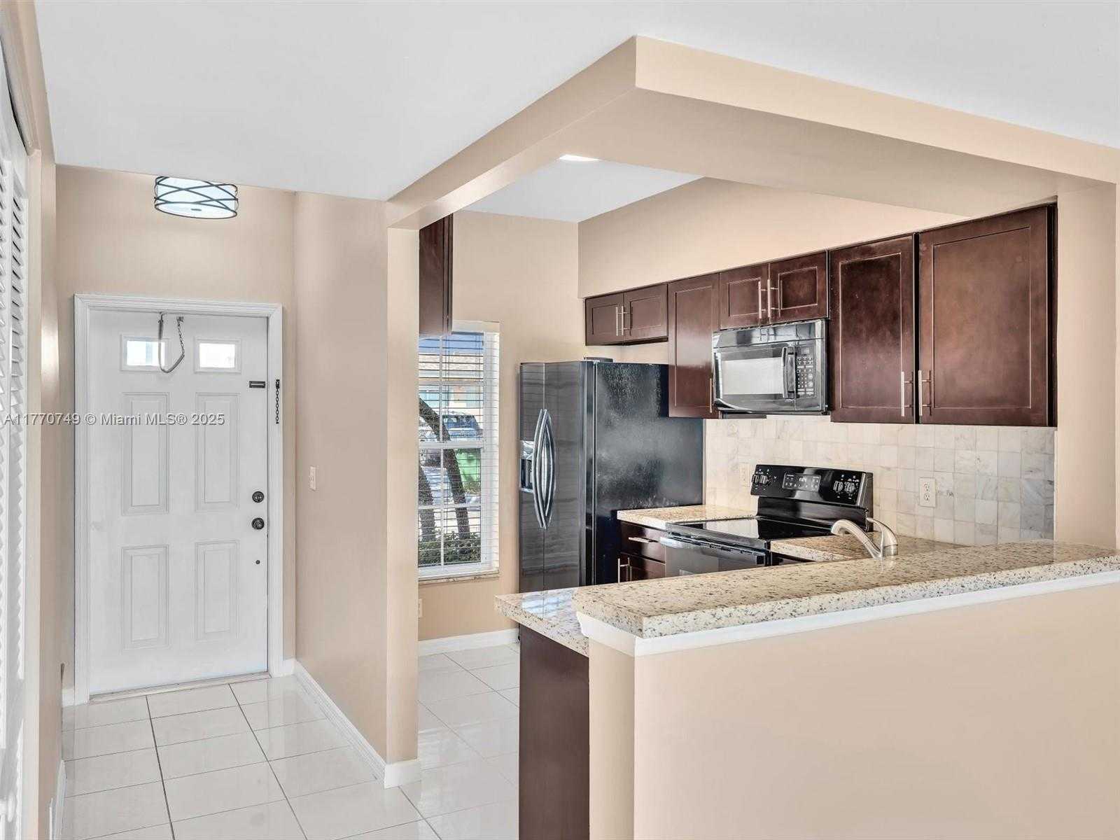 Small Image of 12 SIMONTON CIR #12, Weston Number 6