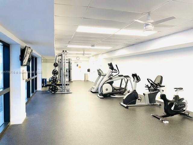 Small Image of 2101 SOUTH OCEAN DR #805, Hollywood Number 9