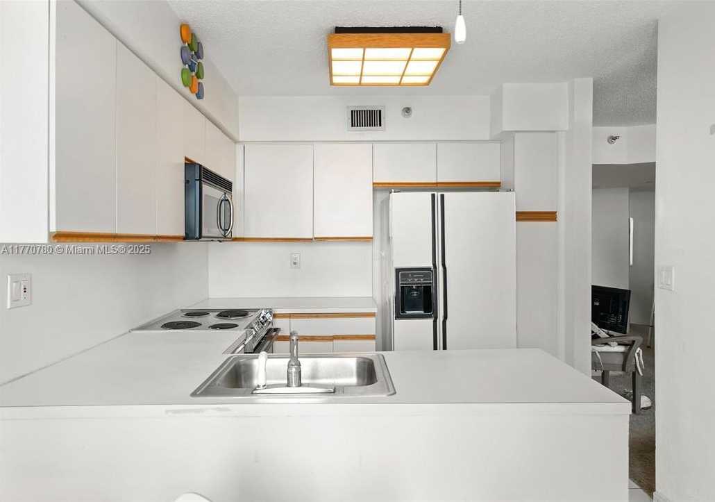 Small Image of 19195 NORTH EAST 36TH CT #907, Aventura Number 10