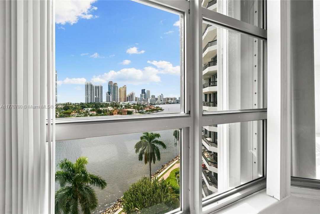 Small Image of 19195 NORTH EAST 36TH CT #907, Aventura Number 12