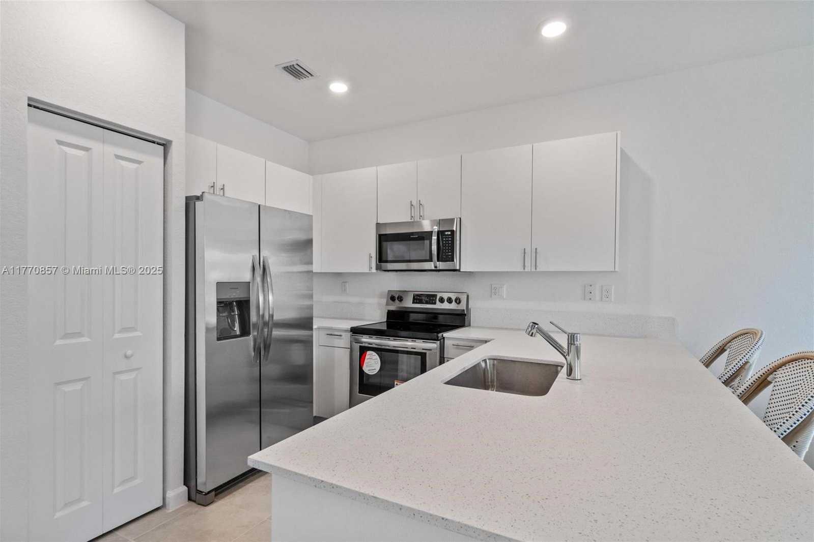 Small Image of 541 NORTH WEST 204TH ST, Miami Gardens Number 13