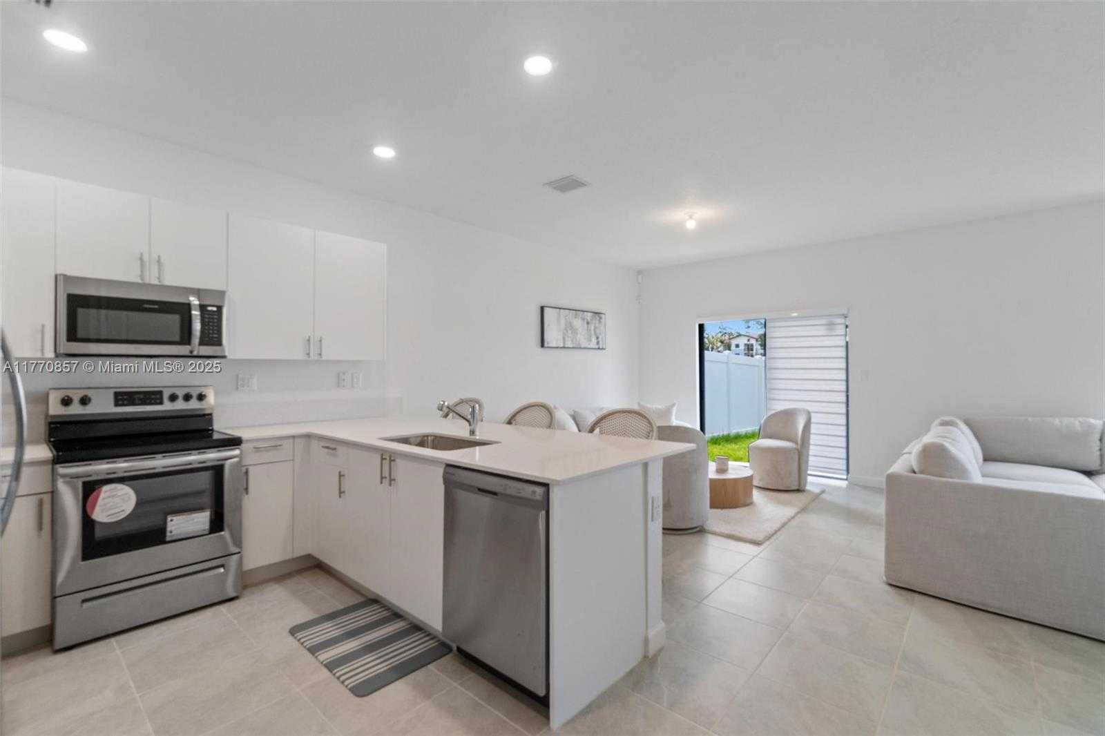 Small Image of 541 NORTH WEST 204TH ST, Miami Gardens Number 14