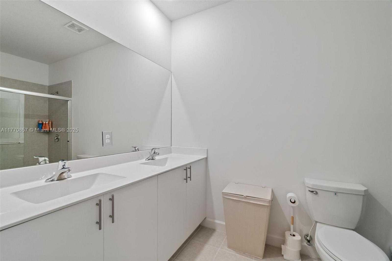 Small Image of 541 NORTH WEST 204TH ST, Miami Gardens Number 19