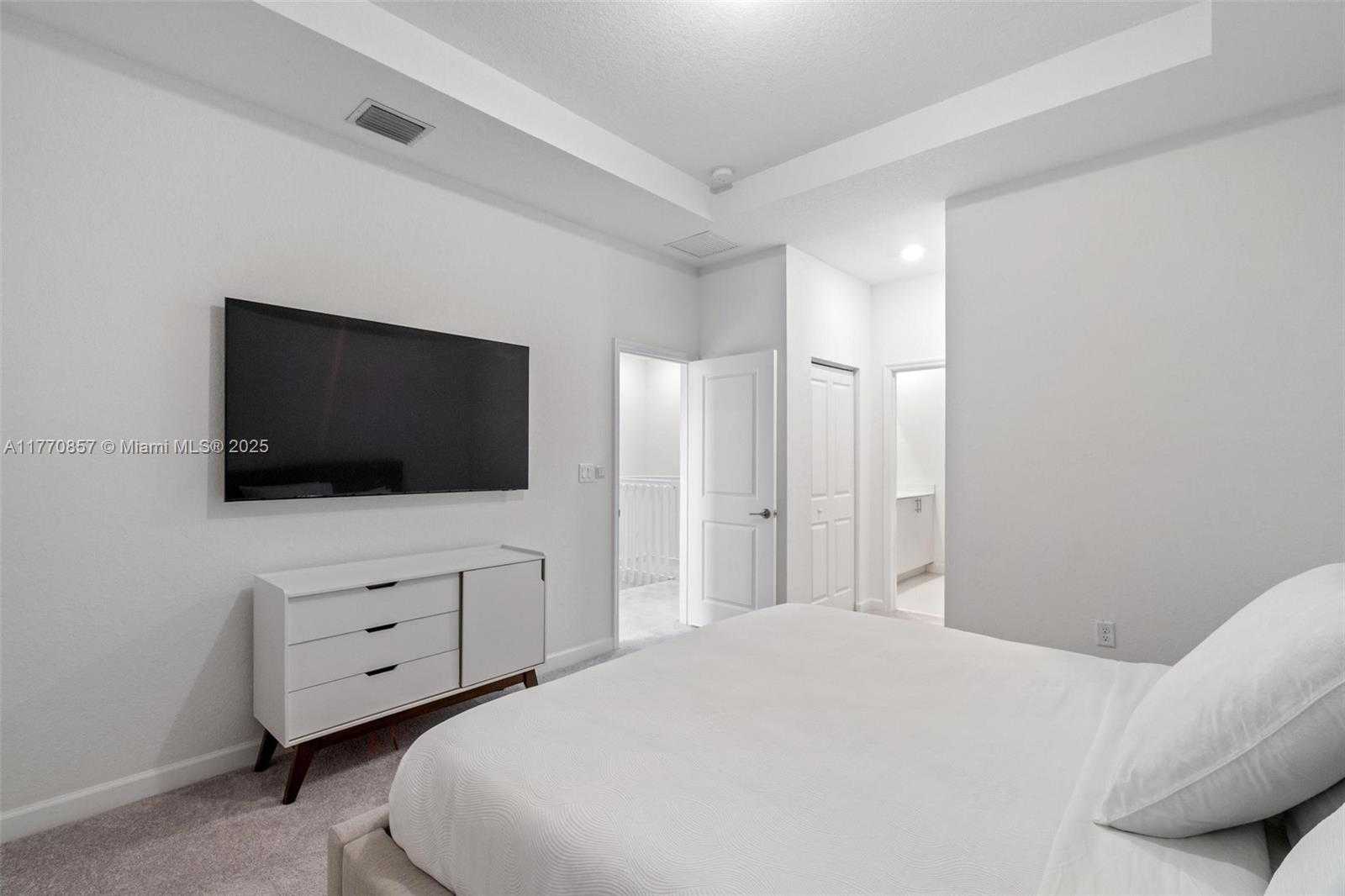 Small Image of 541 NORTH WEST 204TH ST, Miami Gardens Number 21