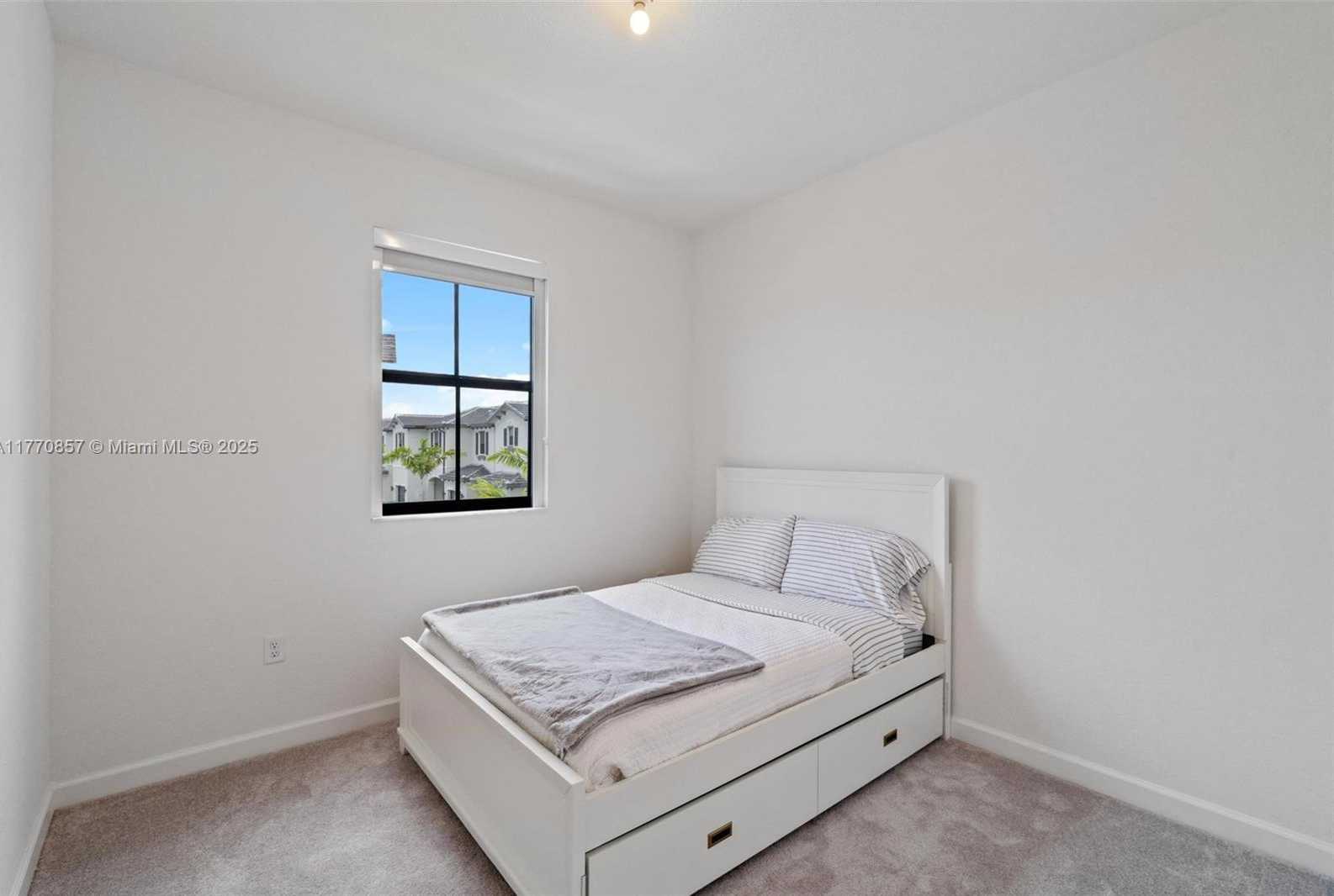 Small Image of 541 NORTH WEST 204TH ST, Miami Gardens Number 28