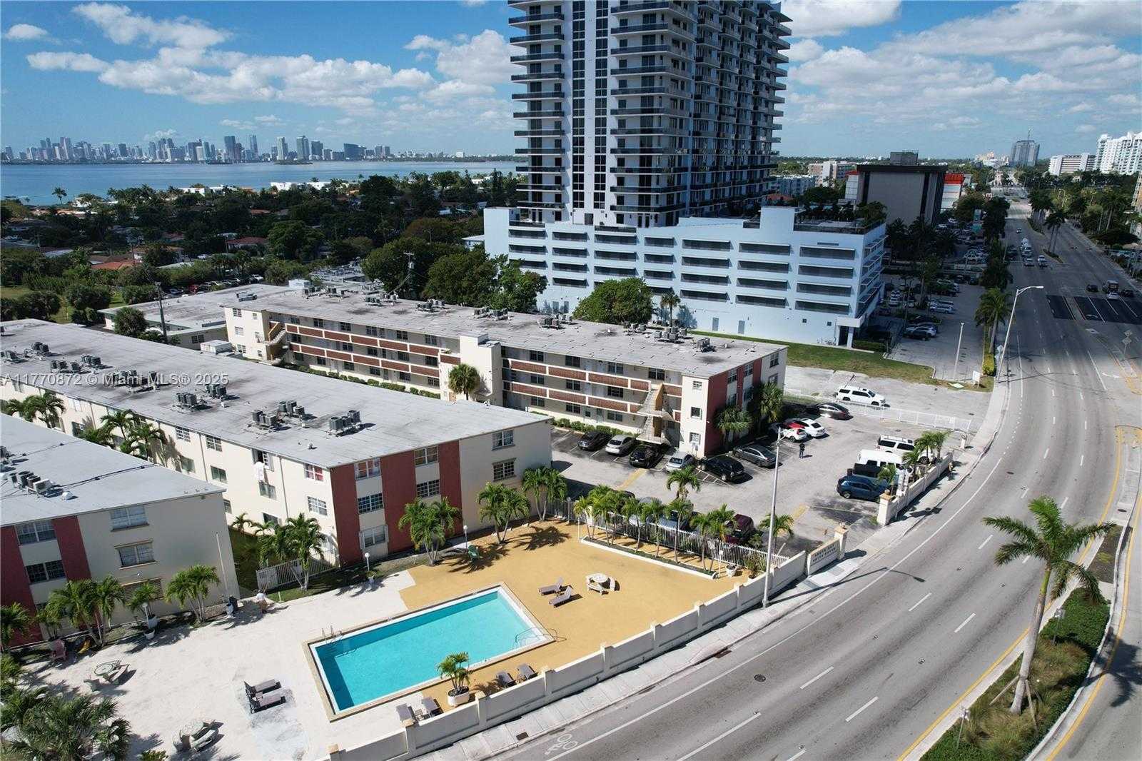 Small Image of 1790 79TH ST CSWY #B105, North Bay Village Number 2