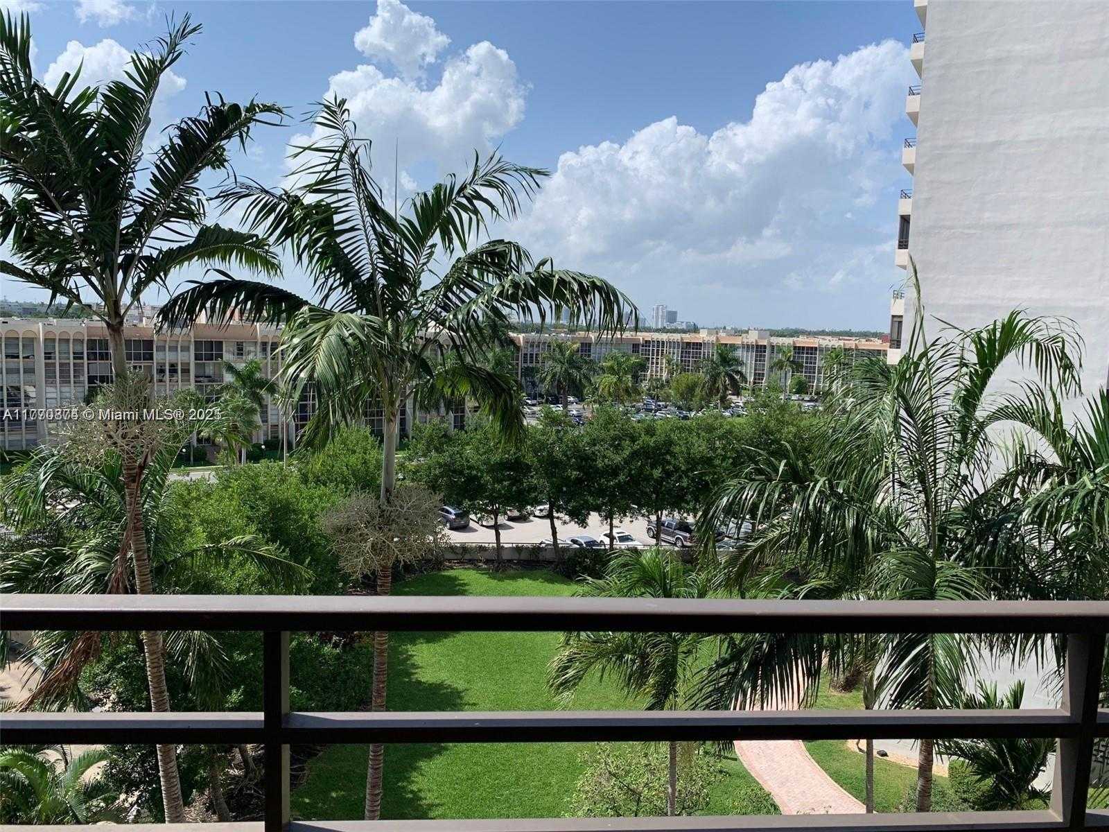 Small Image of 500 THREE ISLANDS BLVD #307, Hallandale Beach Number 17