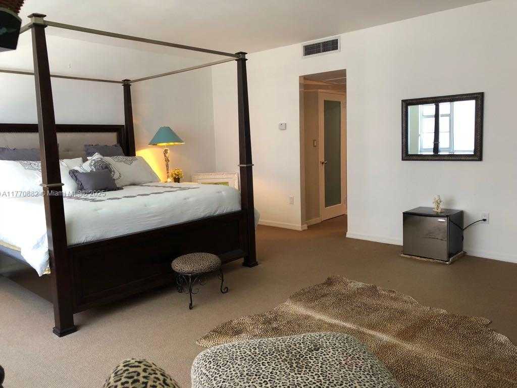 Small Image of 5255 COLLINS AVE #5D, Miami Beach Number 11