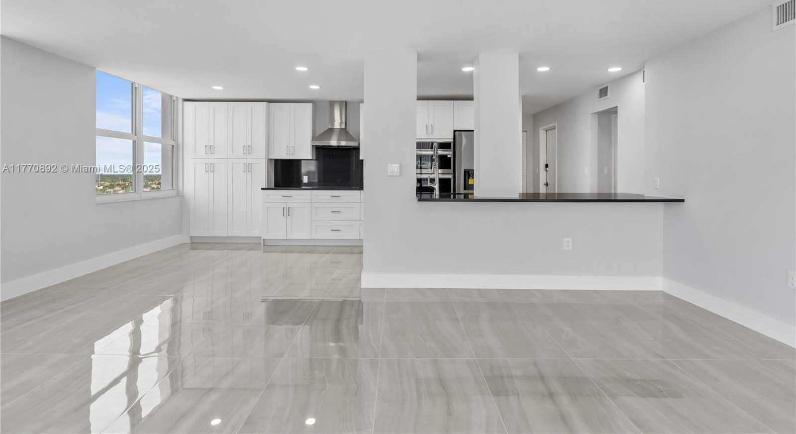 Small Image of 2751 SOUTH OCEAN DR #1008N, Hollywood Number 23