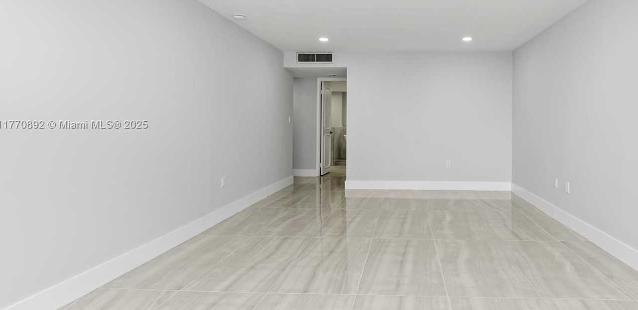 Small Image of 2751 SOUTH OCEAN DR #1008N, Hollywood Number 26