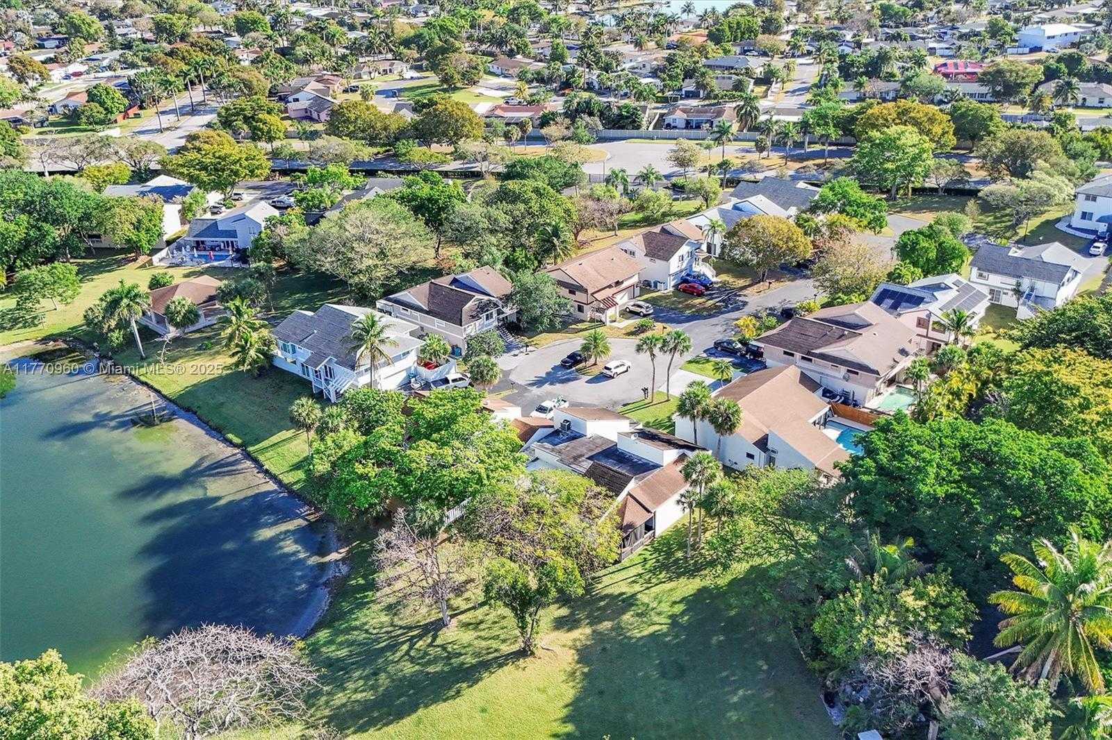 Small Image of 20414 SOUTH WEST 85TH AVE, Cutler Bay Number 35