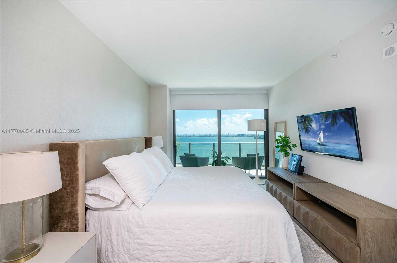 Small Image of 460 NORTH EAST 28TH ST #3208, Miami Number 15