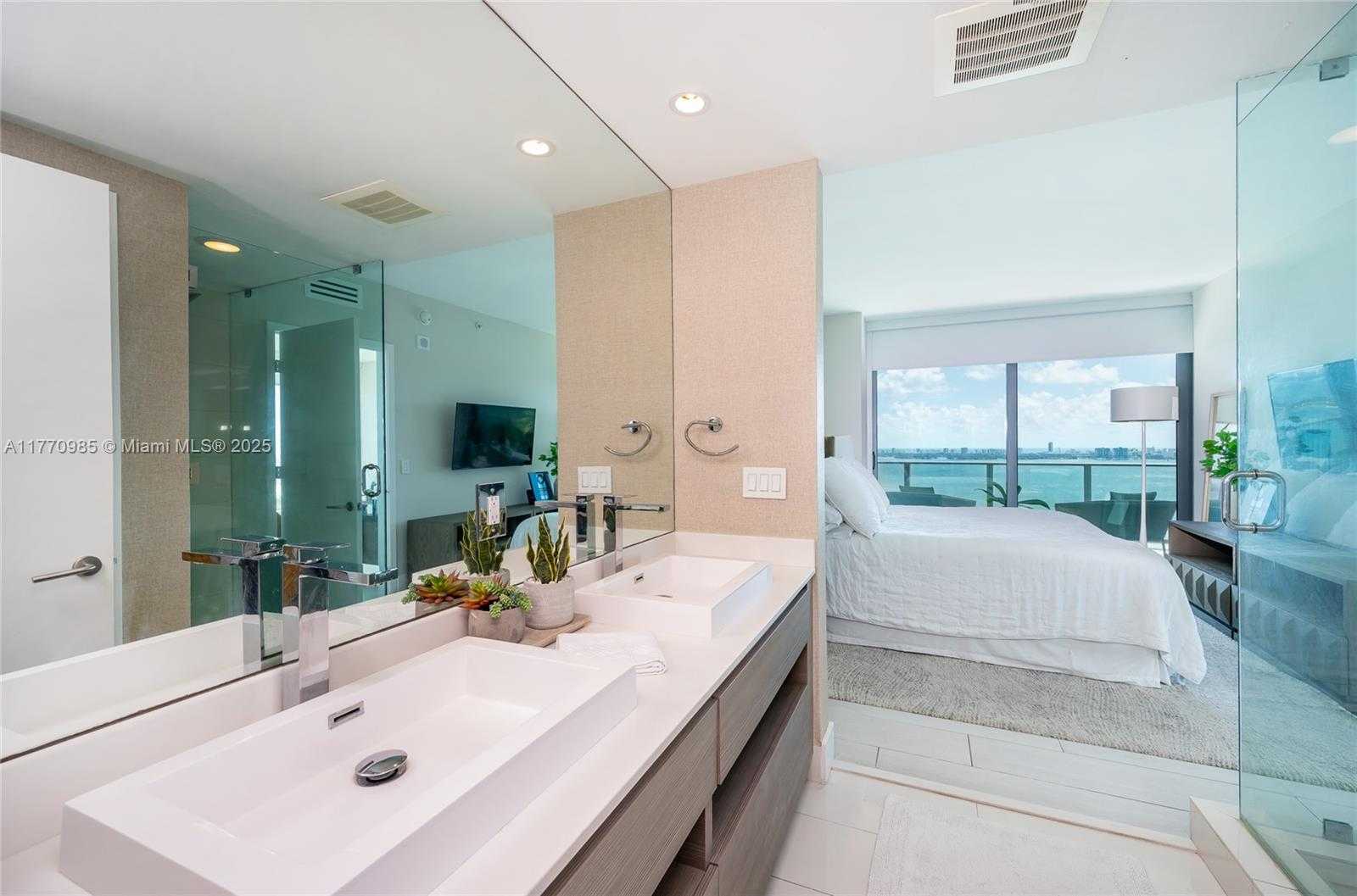 Small Image of 460 NORTH EAST 28TH ST #3208, Miami Number 17