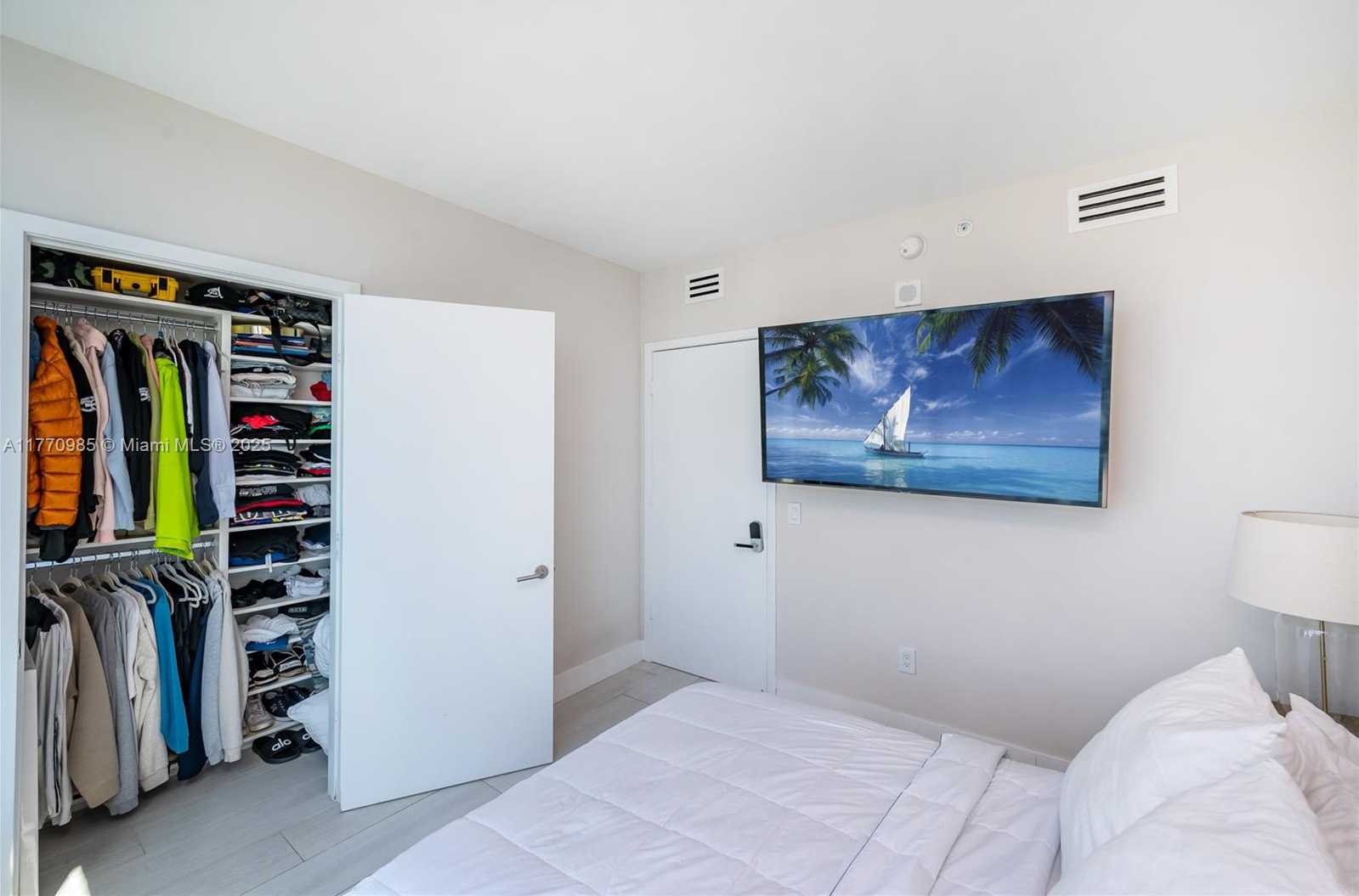 Small Image of 460 NORTH EAST 28TH ST #3208, Miami Number 20