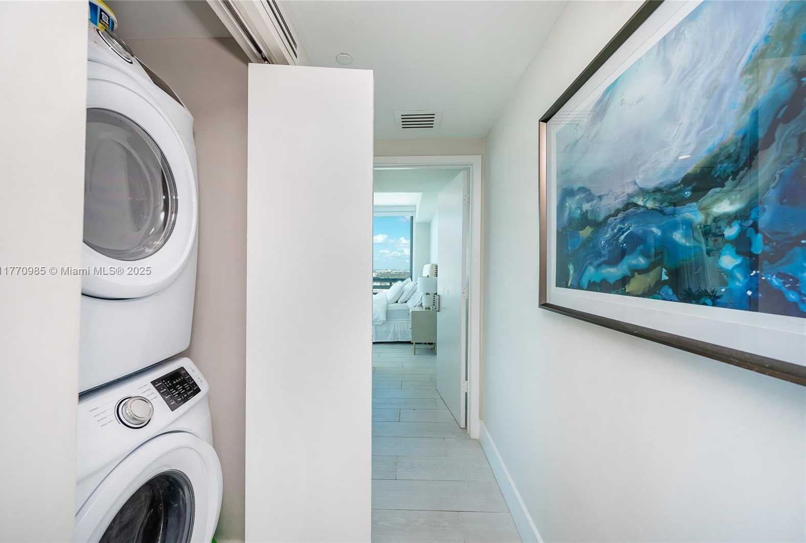 Small Image of 460 NORTH EAST 28TH ST #3208, Miami Number 23