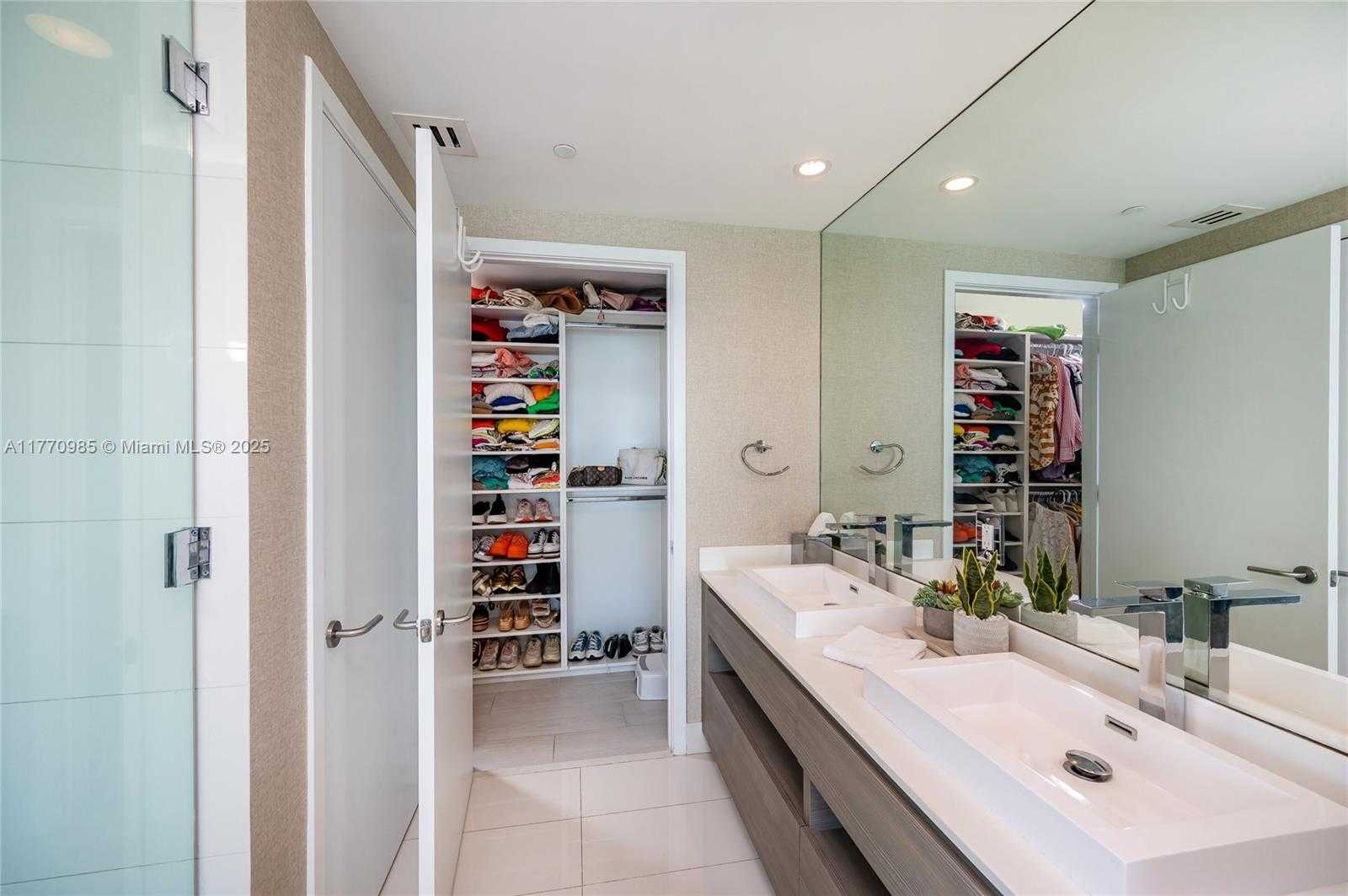 Small Image of 460 NORTH EAST 28TH ST #3208, Miami Number 29