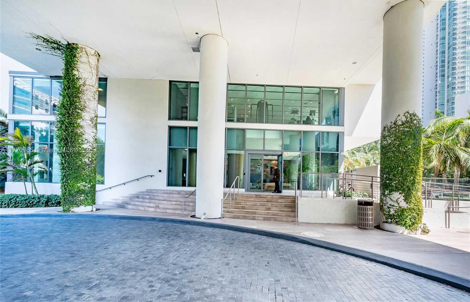 Small Image of 460 NORTH EAST 28TH ST #3208, Miami Number 47