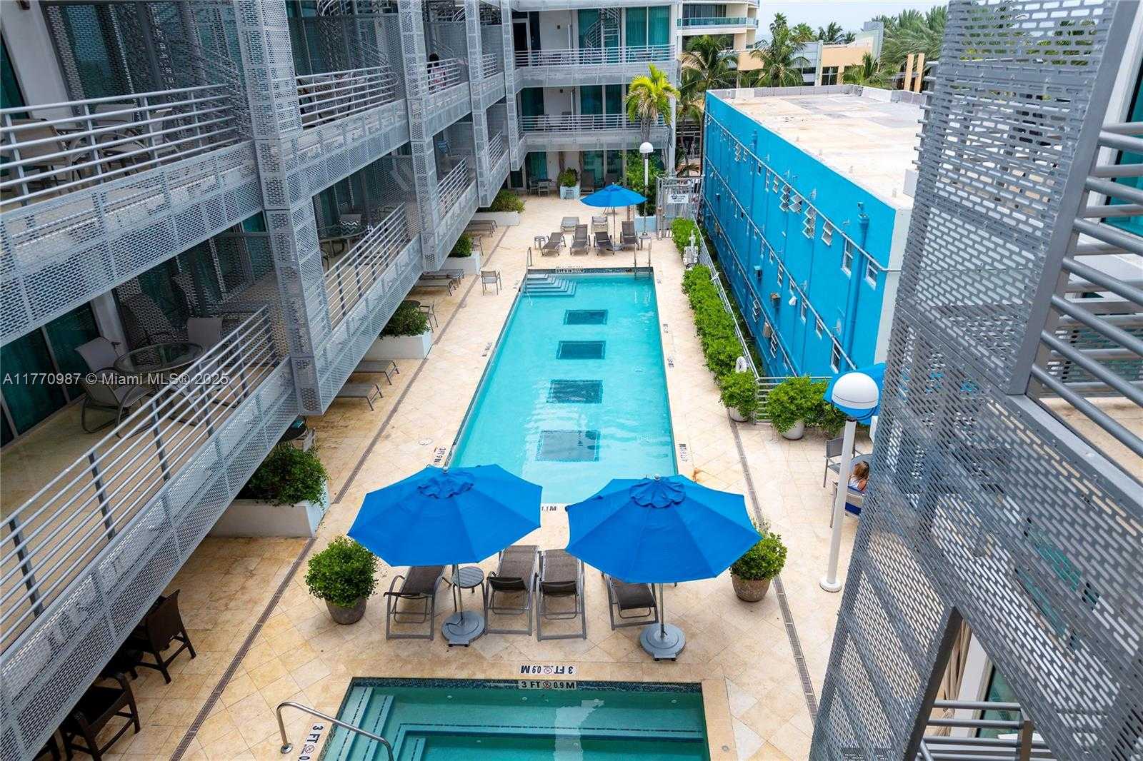 Small Image of 1437 COLLINS AVE #PH23, Miami Beach Number 11