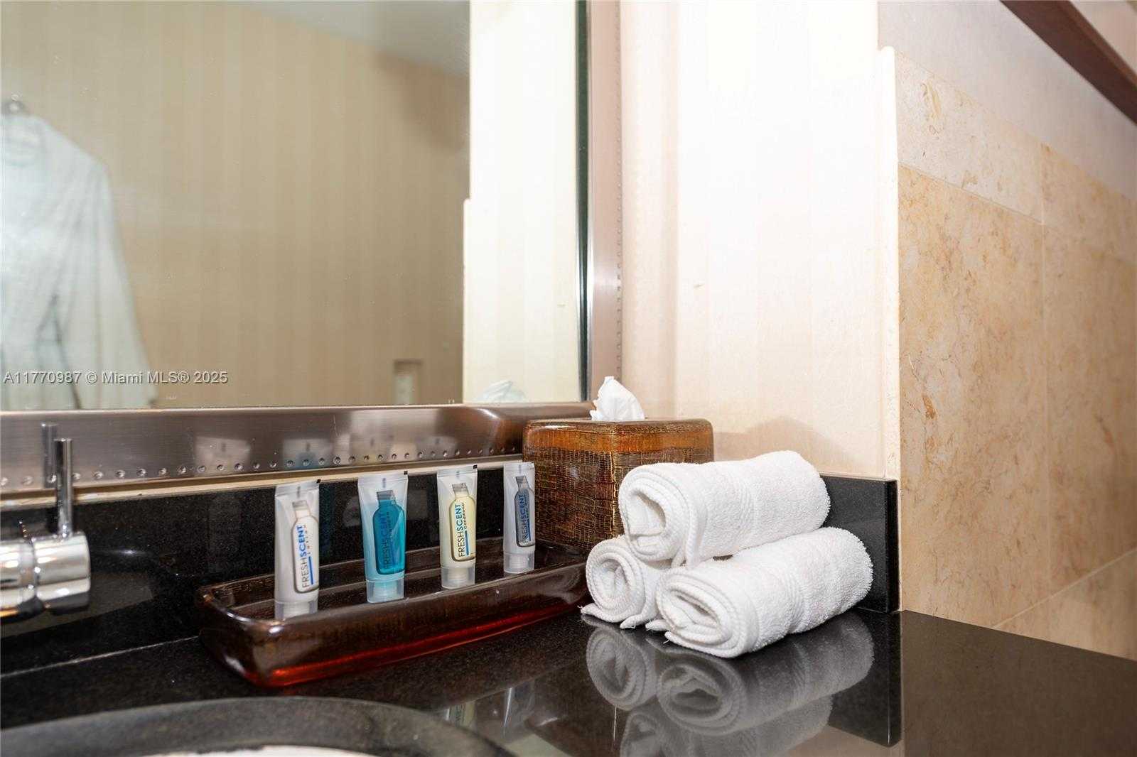 Small Image of 1437 COLLINS AVE #PH23, Miami Beach Number 25