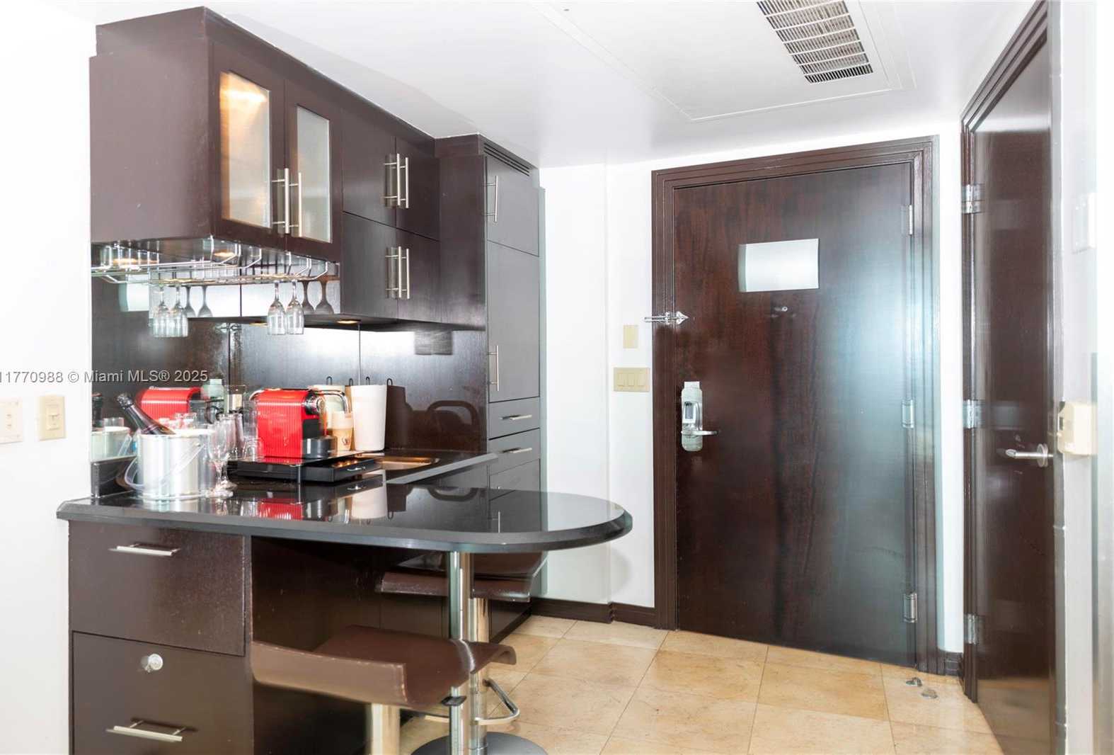 Small Image of 1437 COLLINS AVE #PH26, Miami Beach Number 12