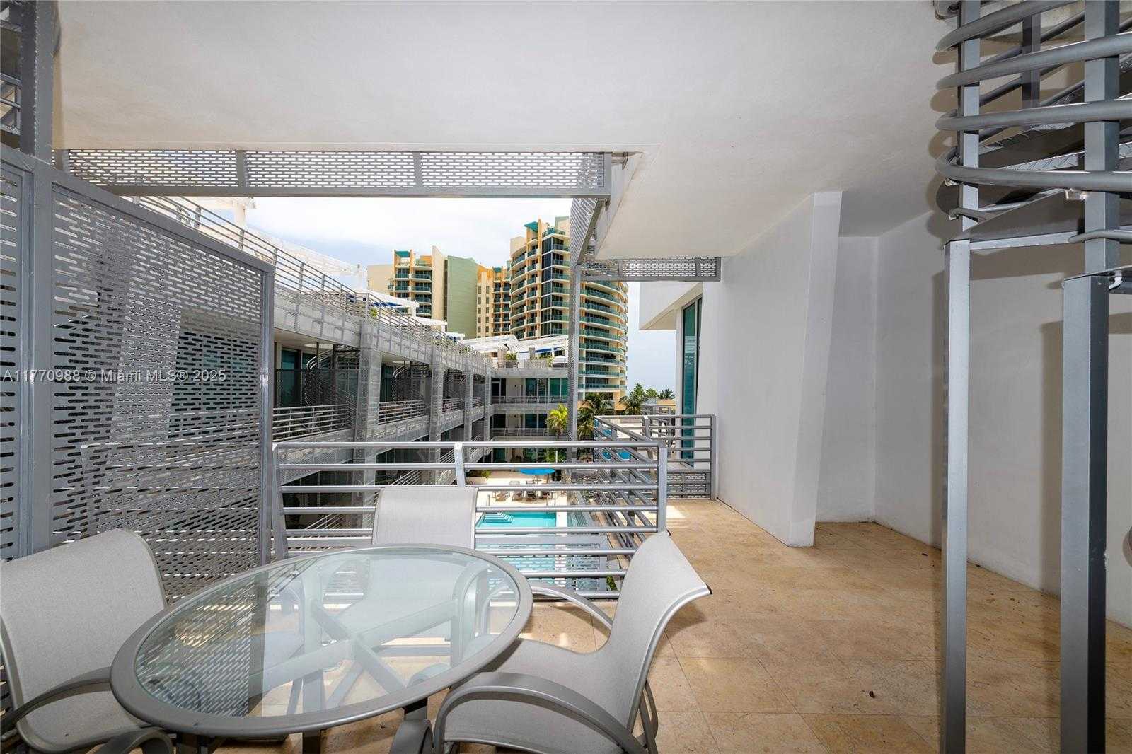 Small Image of 1437 COLLINS AVE #PH26, Miami Beach Number 15