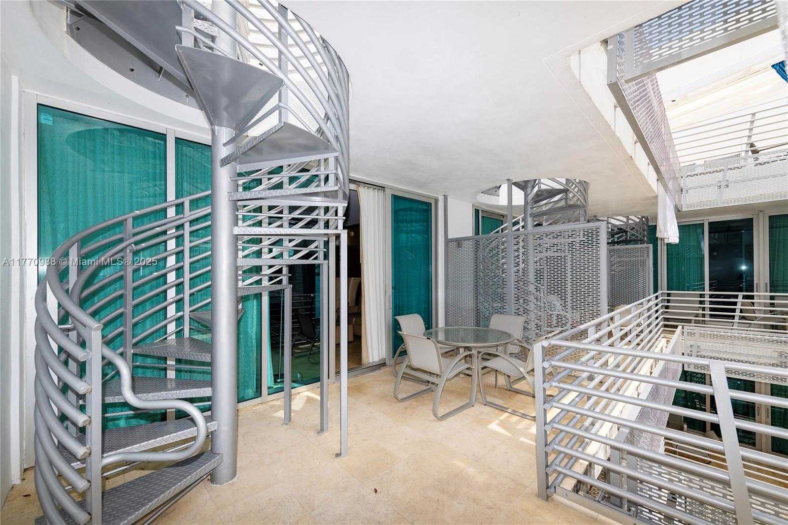 Small Image of 1437 COLLINS AVE #PH26, Miami Beach Number 2