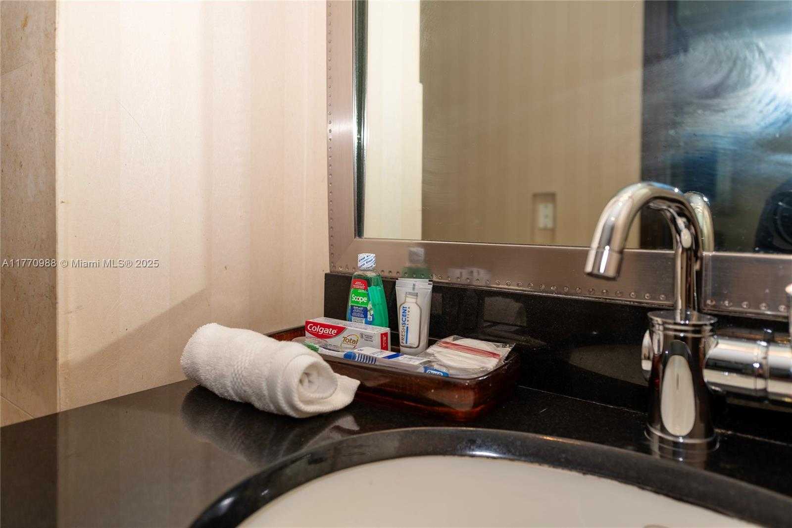 Small Image of 1437 COLLINS AVE #PH26, Miami Beach Number 20