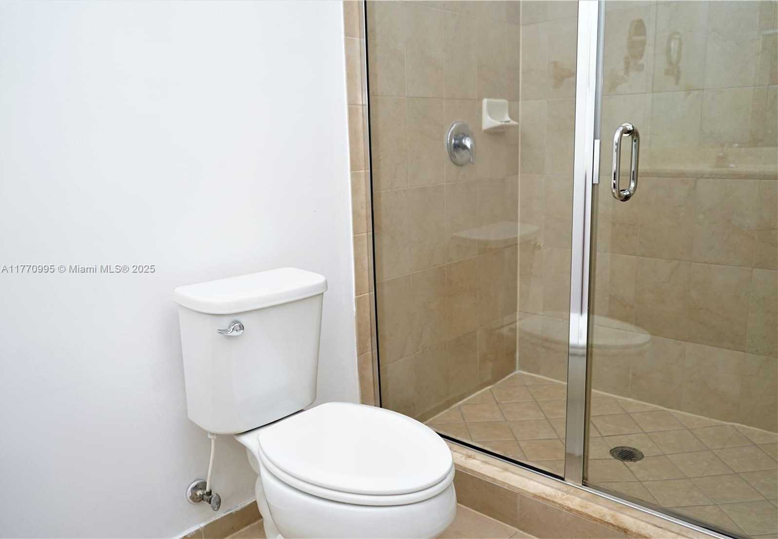 Small Image of 3365 WEST 91 TERR, Hialeah Number 19
