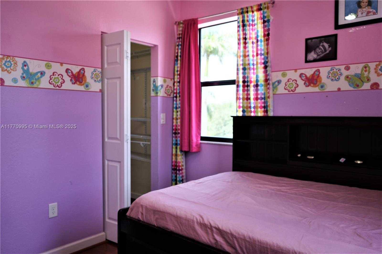 Small Image of 3365 WEST 91 TERR, Hialeah Number 20