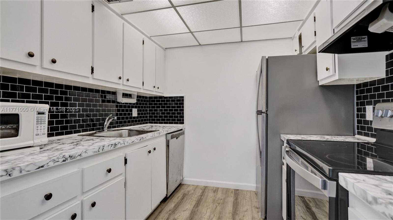 Small Image of 1301 SOUTH WEST 134TH WAY #412B, Pembroke Pines Number 13