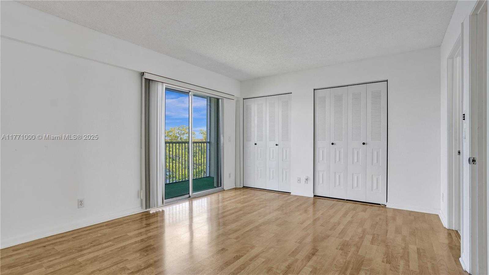 Small Image of 1301 SOUTH WEST 134TH WAY #412B, Pembroke Pines Number 17