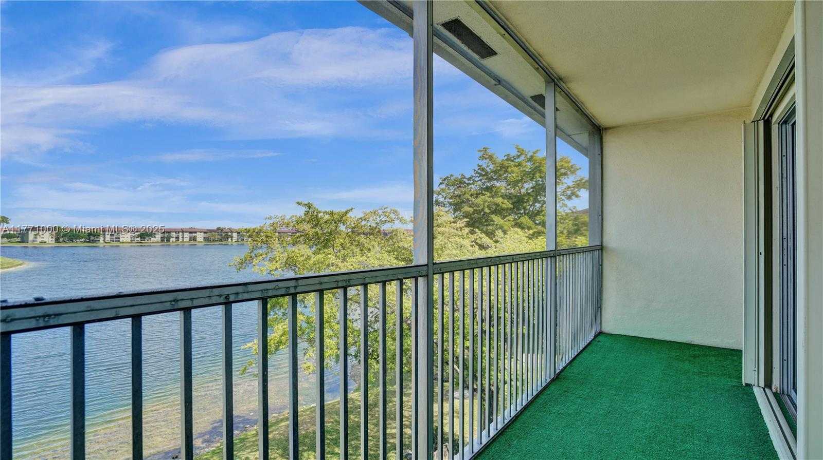 Small Image of 1301 SOUTH WEST 134TH WAY #412B, Pembroke Pines Number 26