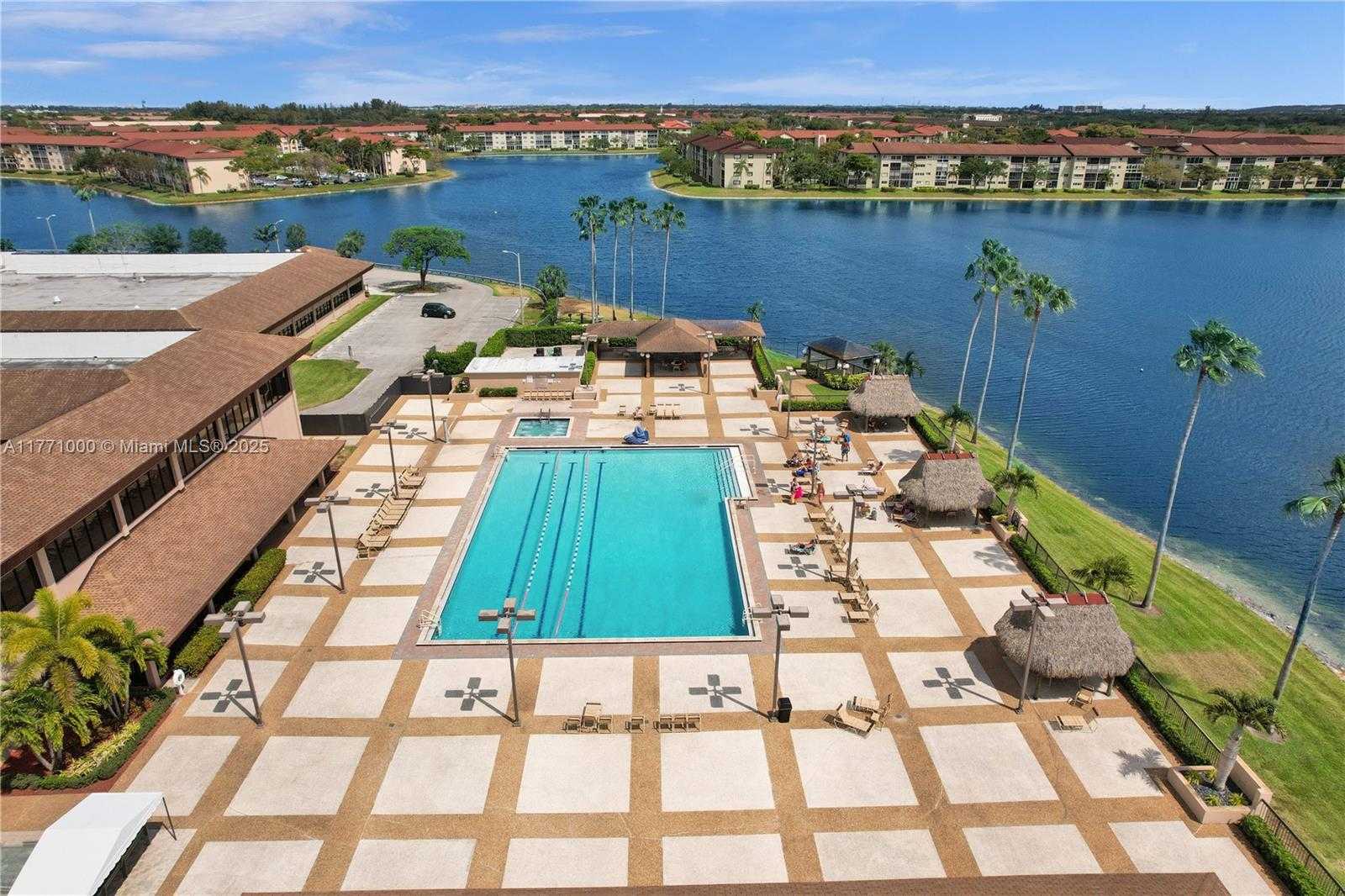 Small Image of 1301 SOUTH WEST 134TH WAY #412B, Pembroke Pines Number 34