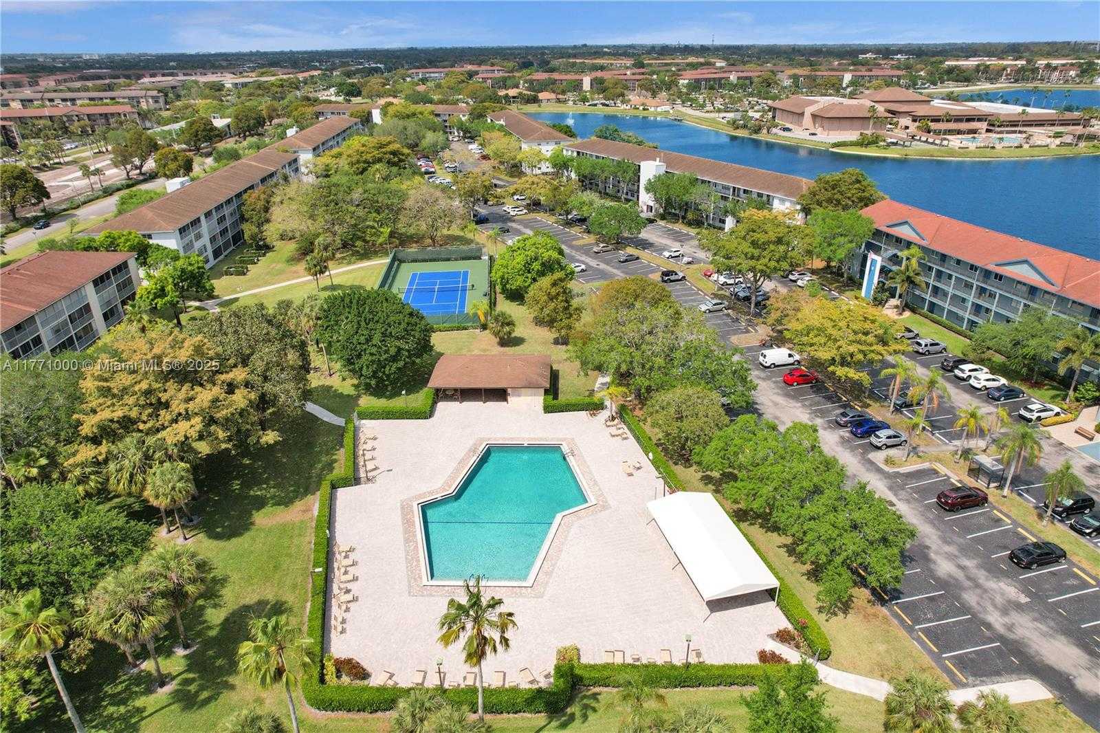 Small Image of 1301 SOUTH WEST 134TH WAY #412B, Pembroke Pines Number 41