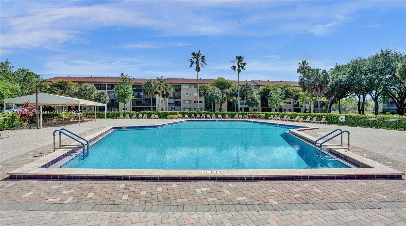 Small Image of 1301 SOUTH WEST 134TH WAY #412B, Pembroke Pines Number 42