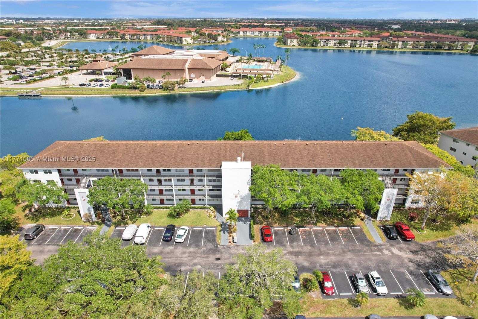 Small Image of 1301 SOUTH WEST 134TH WAY #412B, Pembroke Pines Number 44