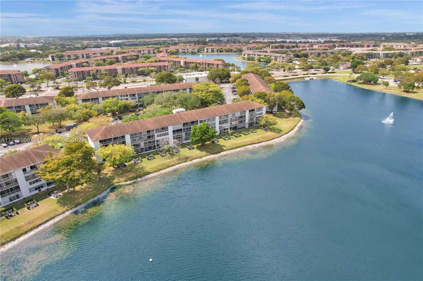 Small Image of 1301 SOUTH WEST 134TH WAY #412B, Pembroke Pines Number 47