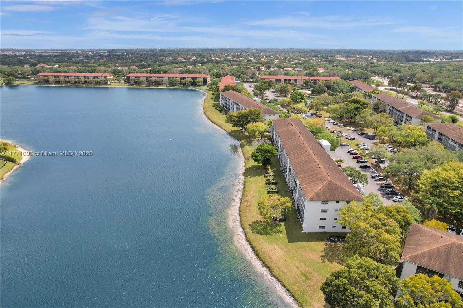 Small Image of 1301 SOUTH WEST 134TH WAY #412B, Pembroke Pines Number 49