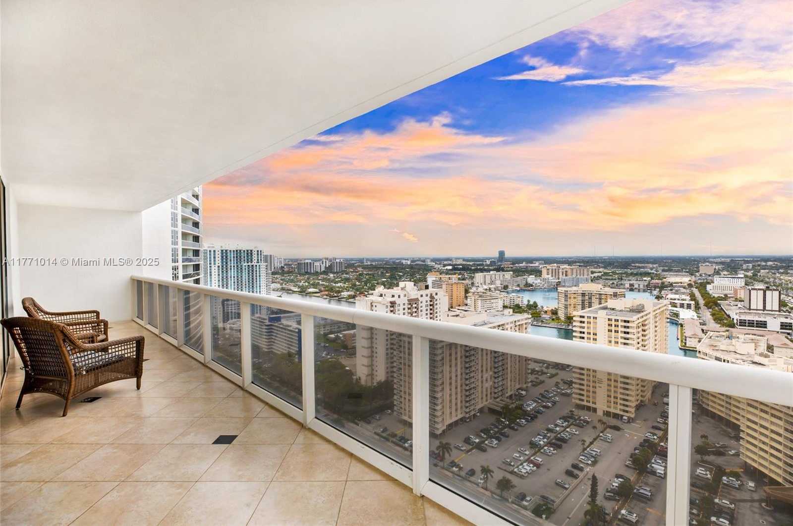 Small Image of 1830 SOUTH OCEAN DR #2808, Hallandale Beach Number 12