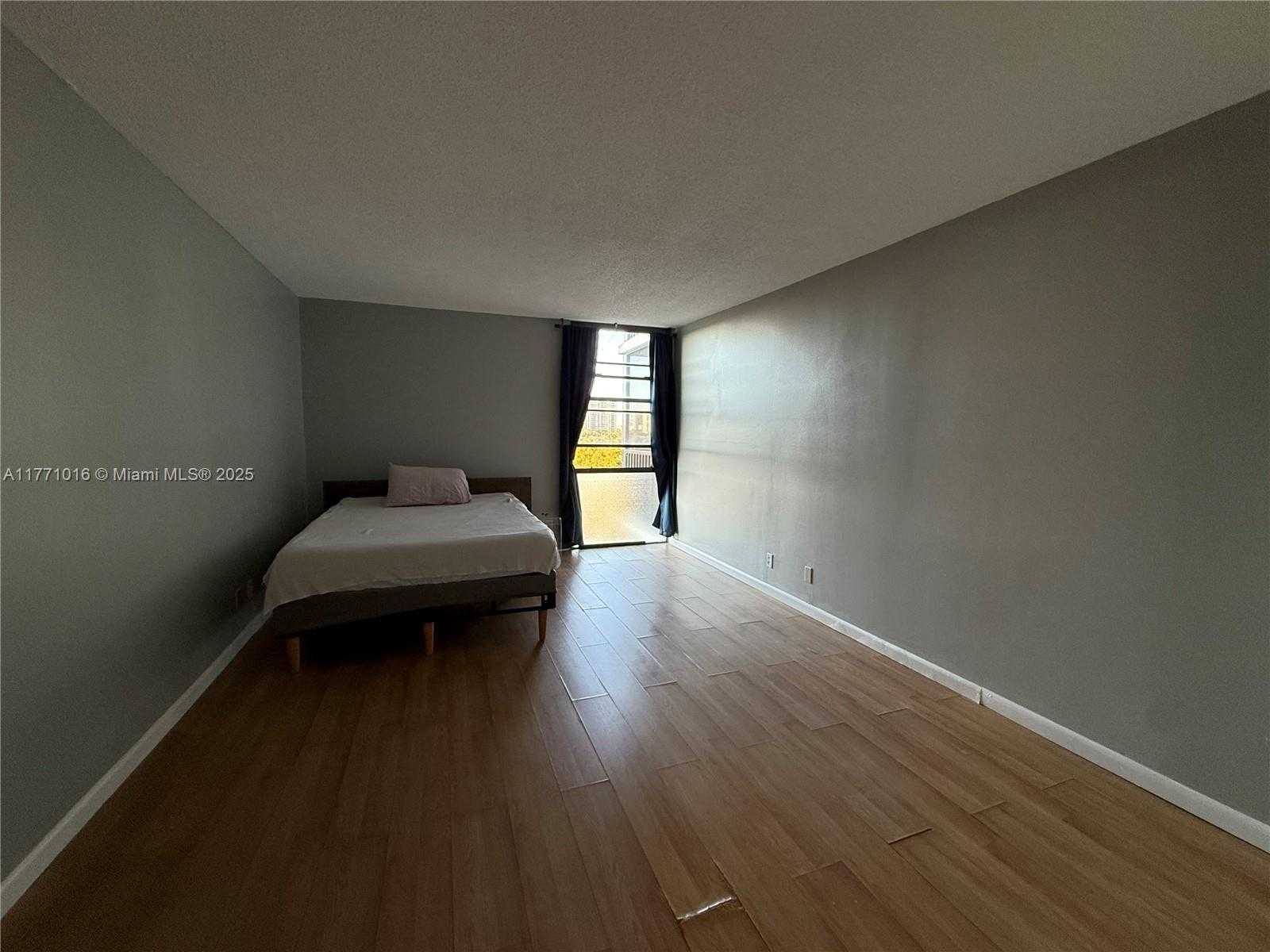 Small Image of 3401 NORTH COUNTRY CLUB DR #601, Aventura Number 13