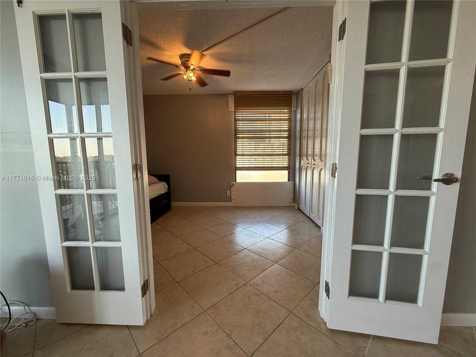 Small Image of 3401 NORTH COUNTRY CLUB DR #601, Aventura Number 17