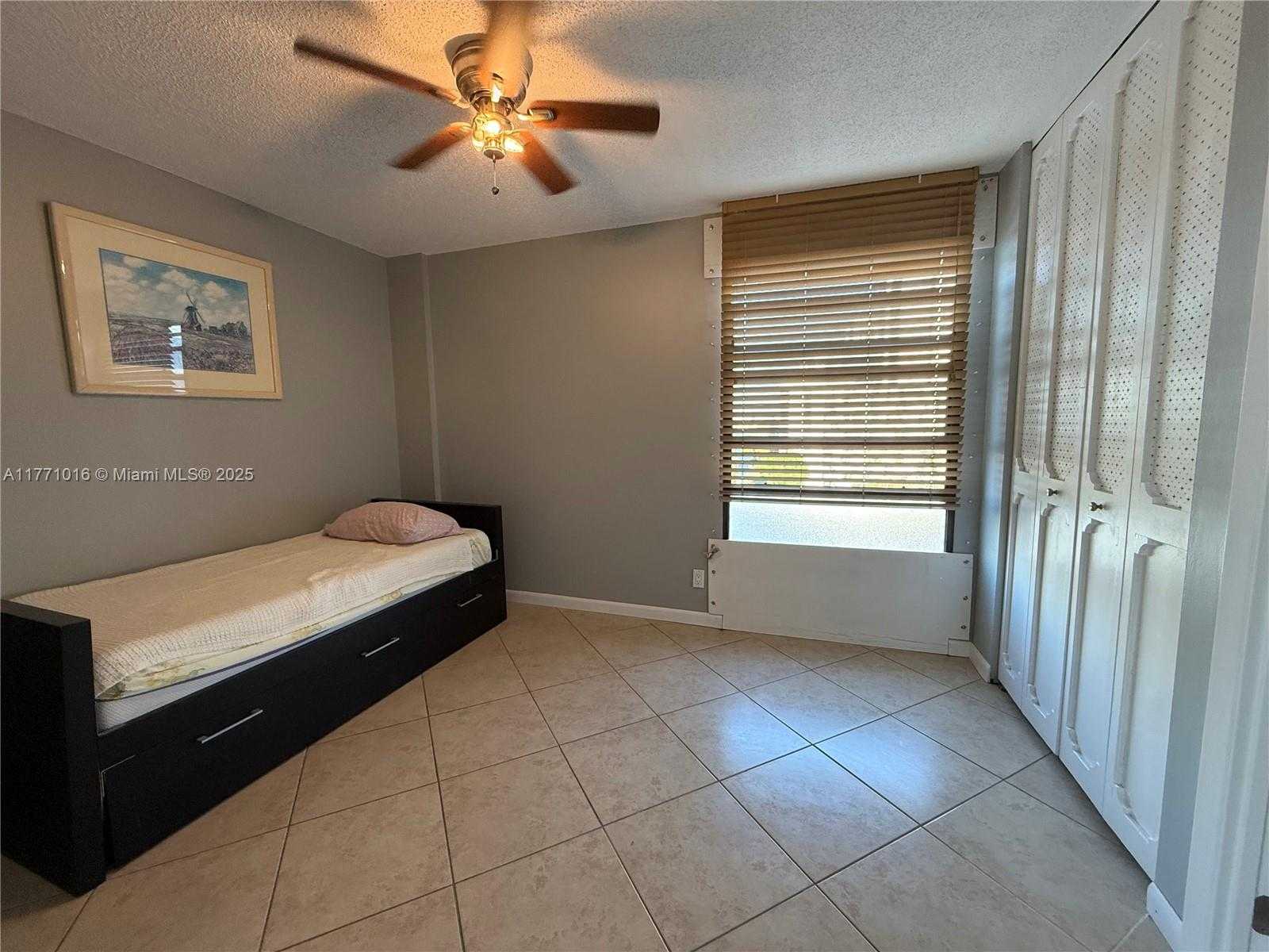 Small Image of 3401 NORTH COUNTRY CLUB DR #601, Aventura Number 18
