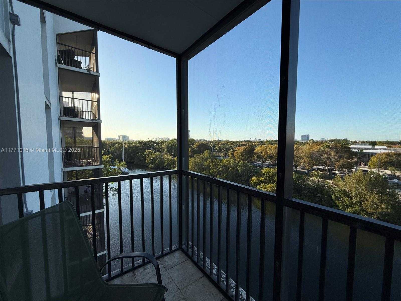 Small Image of 3401 NORTH COUNTRY CLUB DR #601, Aventura Number 3