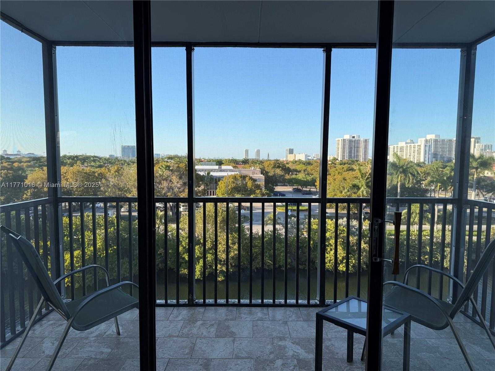 Small Image of 3401 NORTH COUNTRY CLUB DR #601, Aventura Number 4