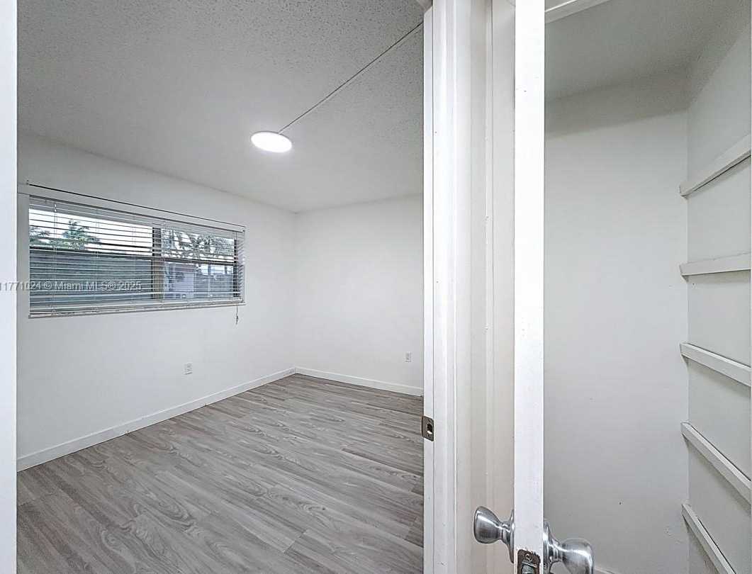 Small Image of 7991 NORTH SUNRISE LAKES DR #211, Sunrise Number 12