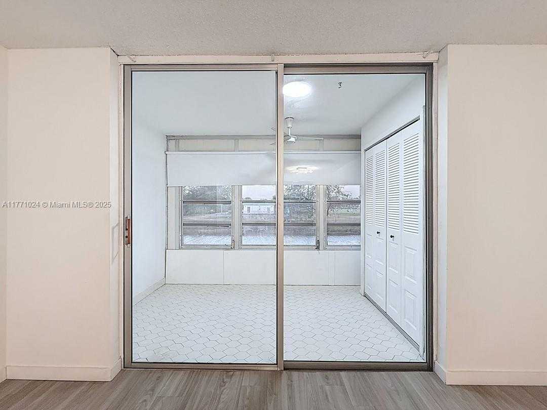 Small Image of 7991 NORTH SUNRISE LAKES DR #211, Sunrise Number 24